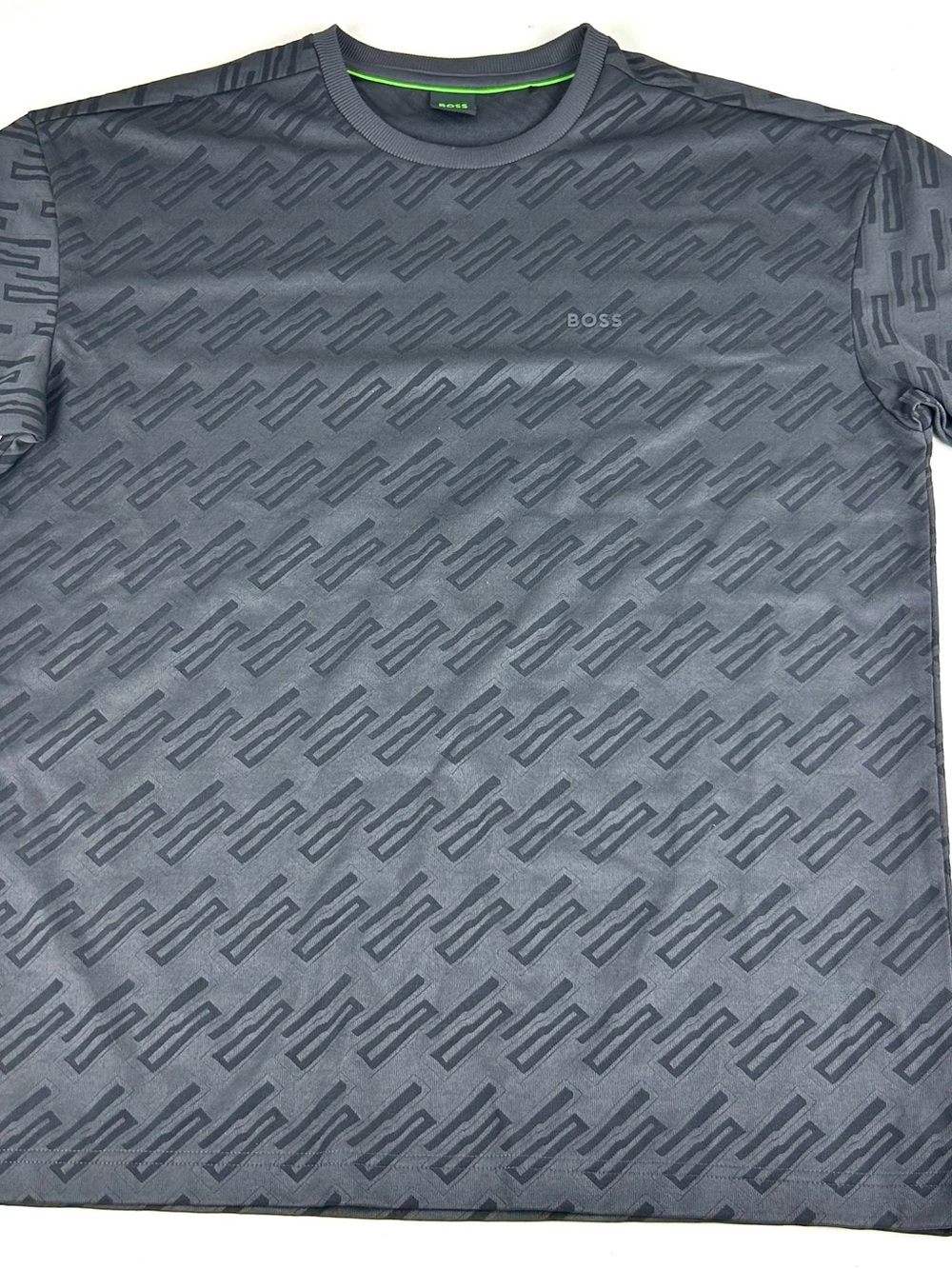 HUGO BOSS Men's T-Shirt Sz Medium Gray Polyester With Geometric Graphic Design